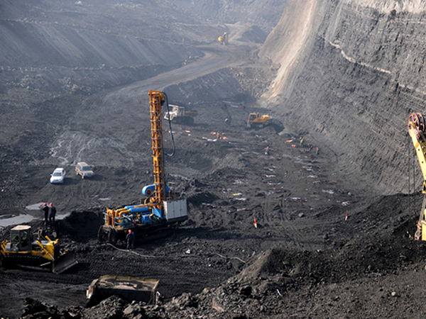 coke conveying site by chain type bucket elevator 