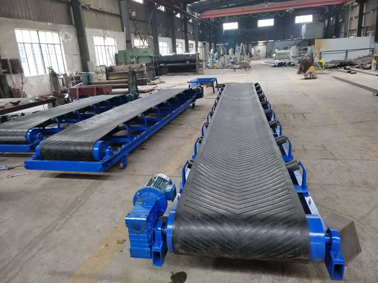 Heat-resistant conveyor belt